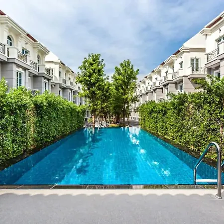 Sukhumvit 16 Townhouses, Inhome Luxury Residences