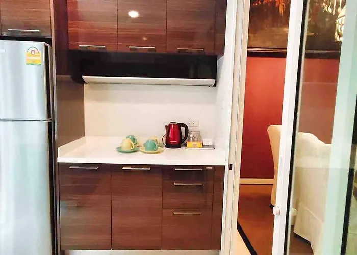 Sukhumvit 16 Townhouses, Inhome Luxury Residences * バンコク都