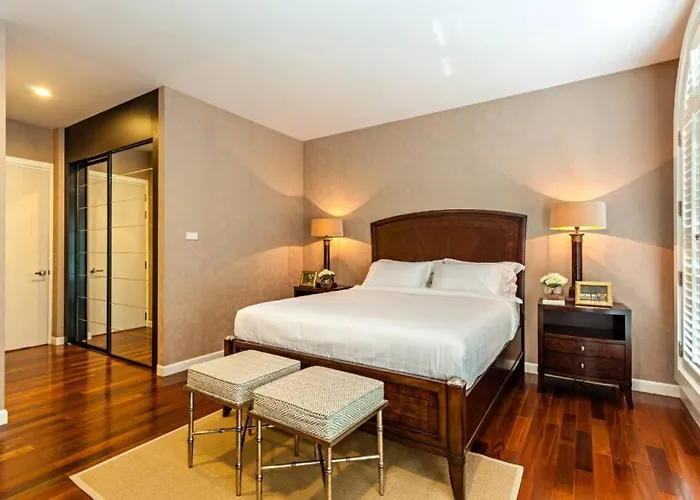 Sukhumvit 16 Townhouses, Inhome Luxury Residences *
