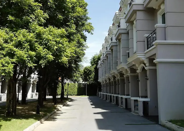 別荘 Sukhumvit 16 Townhouses, Inhome Luxury Residences *